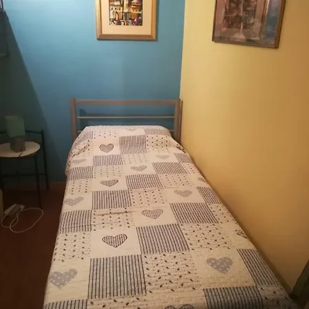 Single In The Heart Of Pensionat Split