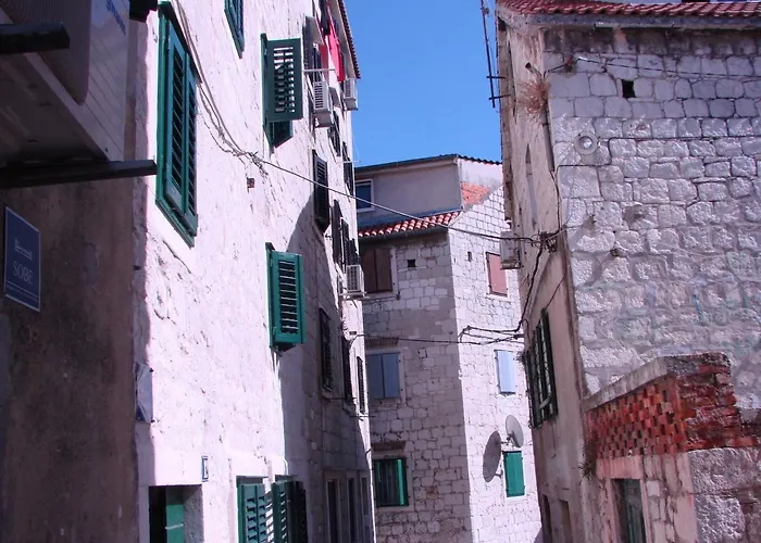 Single In The Heart Of * Split